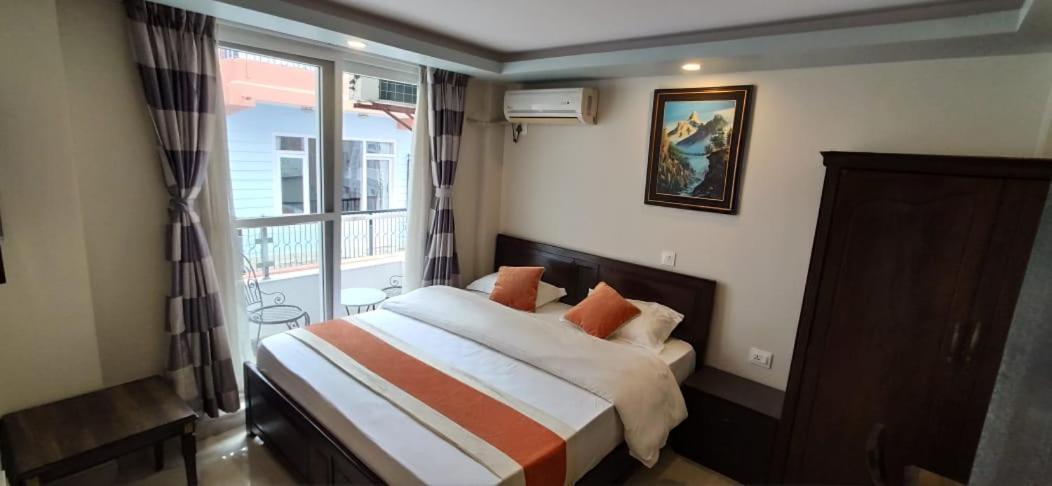 Hotel Pipal Tree Kathmandu Luaran gambar